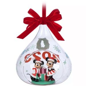 DISNEY MICKEY AND MINNIE 2023 CHRISTMAS ORNAMENT